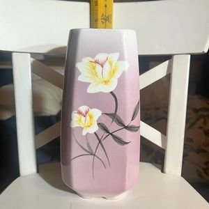 Japanese Vase Ceramic w/ flower Vintage pink & purple
#AZ-101